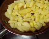 Foto del paso 3 de la receta: Espinacas y acelgas con papas frita acompañado con mote de maíz