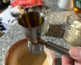 Foto del paso 2 de la receta: Affogato 🇮🇹 Cafecito con helado