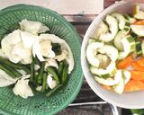 Foto langkah ke 2 dari resep Sayur Asem Bening Jatim.