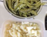Foto del paso 1 de la receta: Bistec en pasilla con papas y nopales