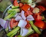 A picture of step 1 of Drumstick soup.
