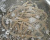 Foto del paso 5 de la receta: Fideos integrales con legumbres