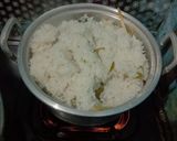 Foto langkah ke 3 dari resep Nasi gurih daun jeruk.