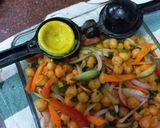 A picture of step 4 of Chickpeas Chaat.