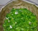 Foto langkah ke 3 dari resep Sayur bening daun kelor.