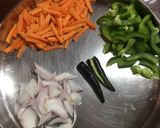 A picture of step 1 of Veg Chow Mein.