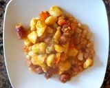 Foto del paso 5 de la receta: Guiso de invierno, con porotos de manteca y húngaras. 👨‍🍳