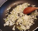A picture of step 5 of Creamy Lemon and Garlic Pasta.
