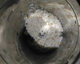 A picture of step 2 of Rice pancake.