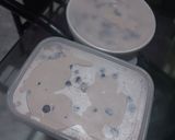 Foto langkah ke 3 dari resep Es Krim Coklat Chocochips Homemade.