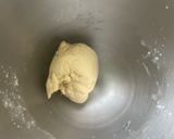 Une image de l'étape 4 de Pâte brisée à la vanille, crème et lait.
