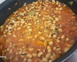 A picture of step 4 of Punjabi style Lobia Masala.