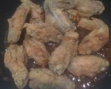 Foto langkah ke 4 dari resep Spicy Chicken Wing Ala Wing Stop.