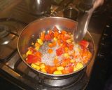 A picture of step 2 of Mix fruit jam.