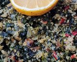 Foto del paso 3 de la receta: Salteado de vegetales al limón 🍋 Espinacas y quinoa salteadas y adherezadas con limón 🍋