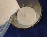 A picture of step 2 of Chikoo milkshake.