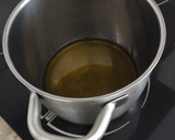 Foto del paso 2 de la receta: Sopa de caldo de cebolla, ajo y miso