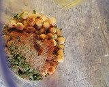 Foto del paso 5 de la receta: Hamburguesa de Garbanzos especiados, cebolla y pimiento rojo