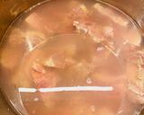 Hình bước làm 1 của món Canh sườn bò hầm kiểu Hàn