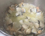 Foto del paso 4 de la receta: Merluza en salsa verde