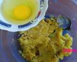 Foto langkah ke 4 dari resep Perkedel Kentang Kornet Simple.