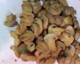 صورة لخطوة 1 من وصفة كودو الأرز بالماشروم والذرة مع صدور الدجاج 🍄🌽🍚