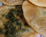 A picture of step 5 of Bathua ki kachori.