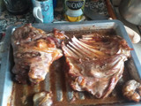 Cabrito santiagueño a la cerveza al horno