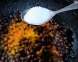 A picture of step 2 of Memoni Aloo Choley.
