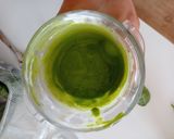 Foto langkah ke 5 dari resep Avocado Spinach Smoothie.