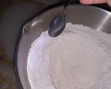 Foto del paso 3 de la receta: Hacer pan casero con harina 000 y levadura fresca