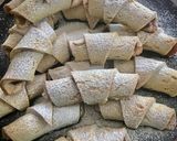 Foto del paso 10 de la receta: Cornulețe — dulces típicos rumanos—