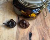 Une image de l'étape 6 de 🪵Figues 🍂marinées à l’huile d’olive 🍶🥄.