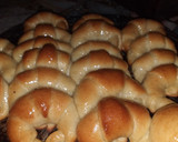 Foto del paso 4 de la receta: Medialunas Económicas, sin manteca, sin hojaldre🥐