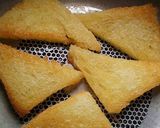 A picture of step 2 of Hyderabadi Bread Halwa.