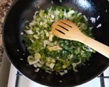 Foto del paso 2 de la receta: Merluza al verdeo
