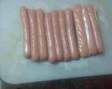 Foto del paso 1 de la receta: Caprichos de salchicha, bacon y queso frito