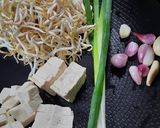 Foto langkah ke 1 dari resep Tumis Toge Tahu.
