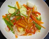 Foto del paso 4 de la receta: Wok de pollo y vegetales con arroz yamaní