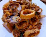 Foto del paso 7 de la receta Cazuela de calamares y almejas
