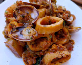 Foto del paso 7 de la receta: Cazuela de calamares y almejas
