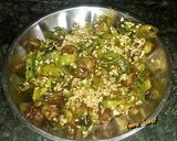 A picture of step 4 of Khaman dhokla.