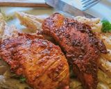 A picture of step 9 of White sauce pasta with grill chicken.