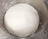 Foto del paso 2 de la receta: Coca de forner con piñones (sin gluten)