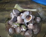Foto langkah ke 4 dari resep Sayur asam kerang.