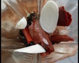 Foto del paso 2 de la receta: Mole rojo con espinazo y chochoyotes