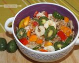 Foto del passaggio 3 della ricetta Insalata di farro, daikon gamberetti rosa e mini kiwi