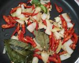 Foto langkah ke 2 dari resep Oseng Hati Sapi Pedas Manis.