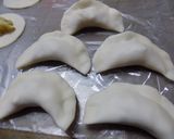 Foto del paso 5 de la receta: Varenikes con 4 salsas en discos de copetin