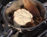 Une image de l'étape 6 de Sauce aux morilles,crème,oignon et vin rouge.